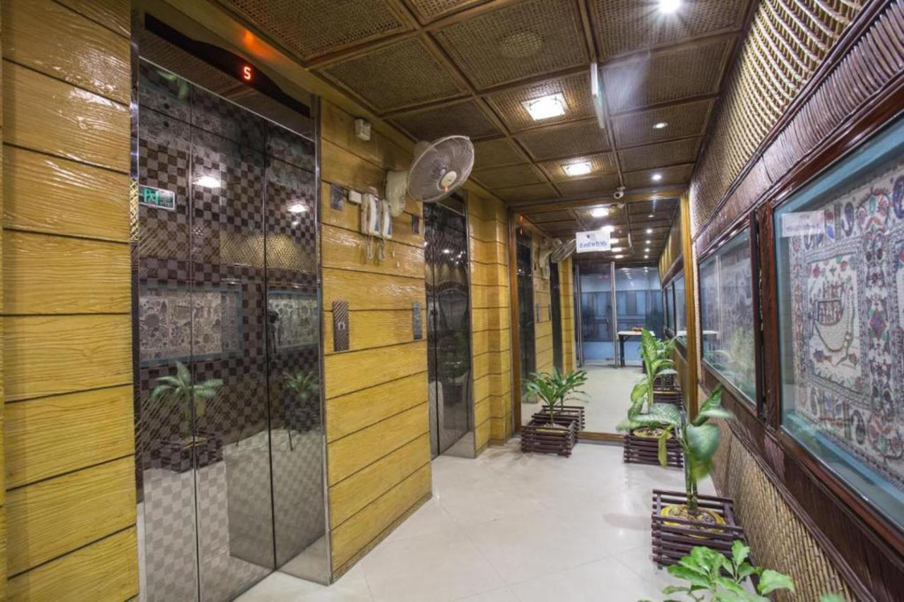 Sel Nibash Hotel & Serviced Apartments Дака Екстериор снимка