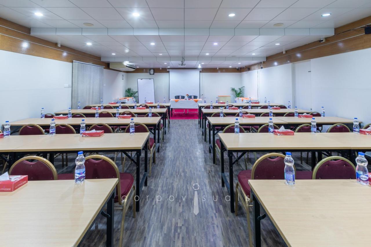 Sel Nibash Hotel & Serviced Apartments Дака Екстериор снимка