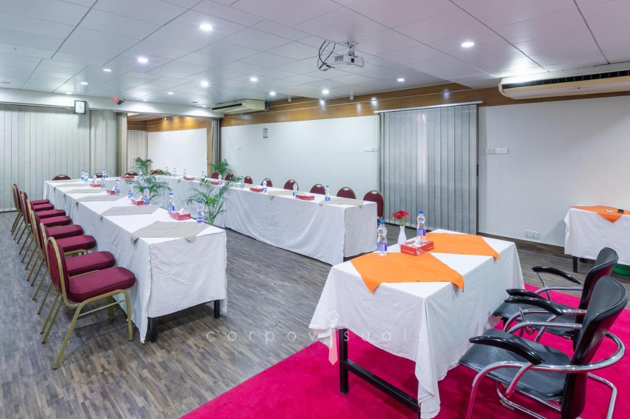 Sel Nibash Hotel & Serviced Apartments Дака Екстериор снимка