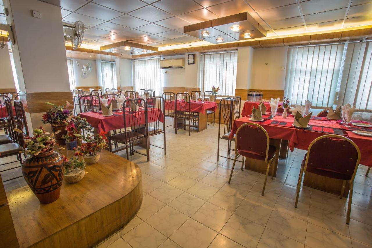 Sel Nibash Hotel & Serviced Apartments Дака Екстериор снимка