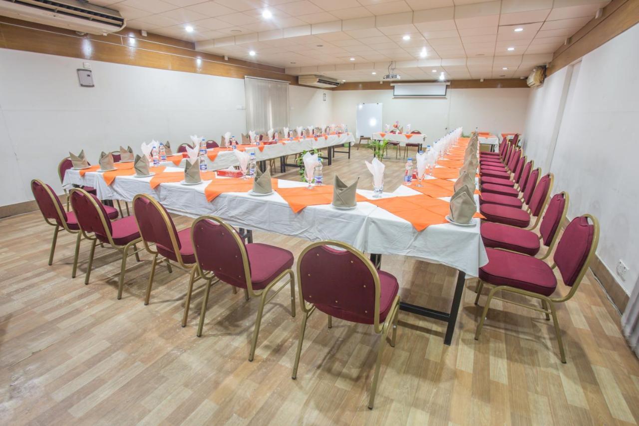 Sel Nibash Hotel & Serviced Apartments Дака Екстериор снимка