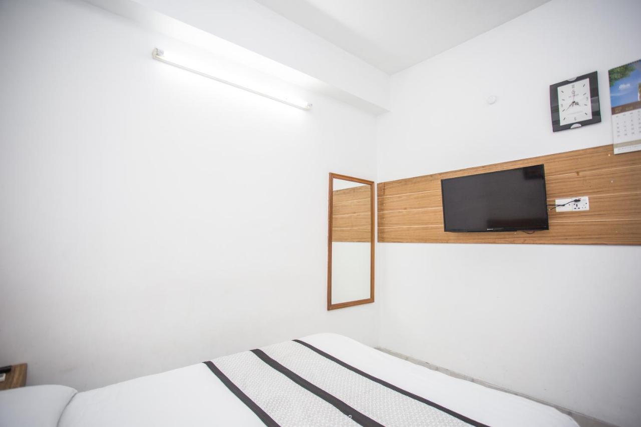 Sel Nibash Hotel & Serviced Apartments Дака Екстериор снимка